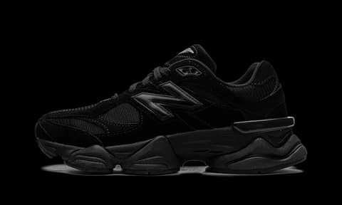 Sneaker item