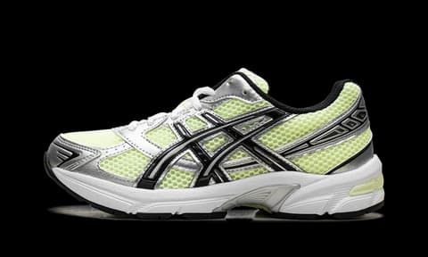 Sneaker item
