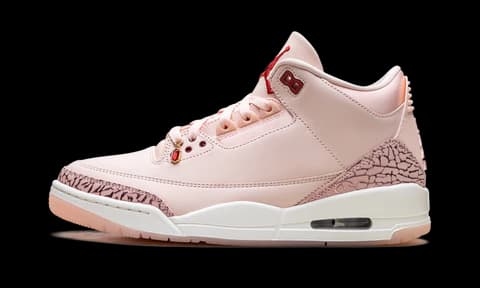 Sneaker item
